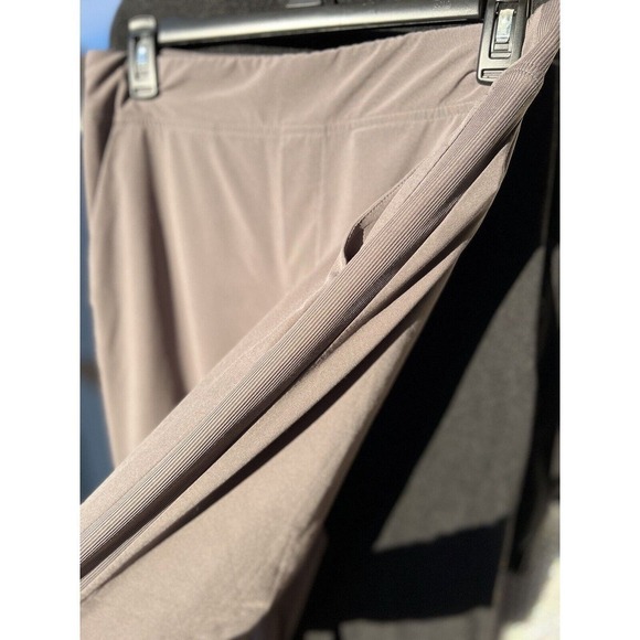 Athleta Capri Crop Active Joggers RN 54023 Womens Size 6 Gray - Picture 3 of 7